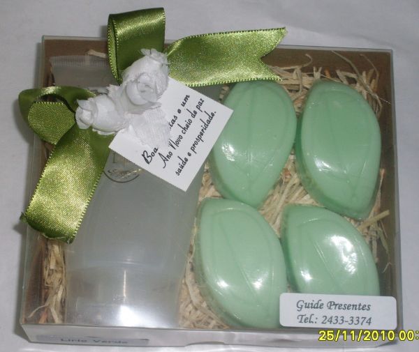 Kit Sabonete Liquido (Erva Doce) + Folha (Lírio Verde)